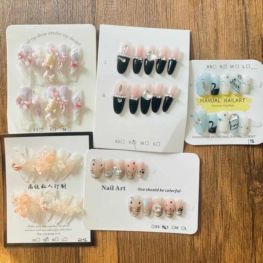 Nail Art Set with Floral and Gem Accents set of 5